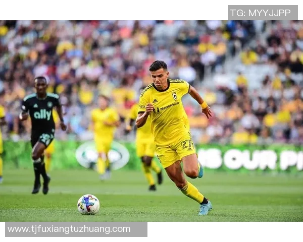 亚特兰城与芝加哥火焰的激烈对决揭示足球魅力与战术较量的精彩瞬间