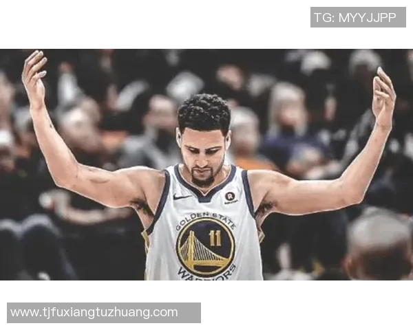 克莱汤普森：勇士队的三分射手与不屈精神的象征