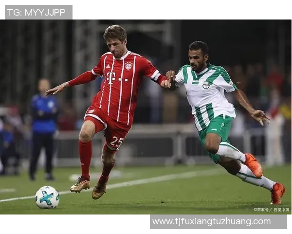 吉达阿赫利与警察队的激烈对决展现足球魅力与团队精神