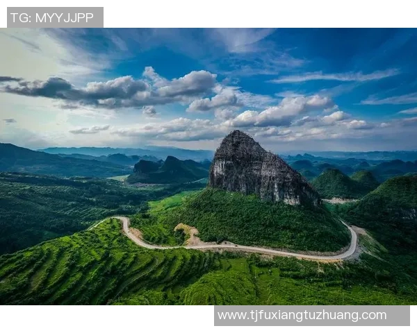 探索埃斯特旺的文化魅力与自然风光,感受独特的旅行体验与人文底蕴 探索埃斯特旺的文化魅力与自然风光,感受独特的旅行体验与人文底蕴